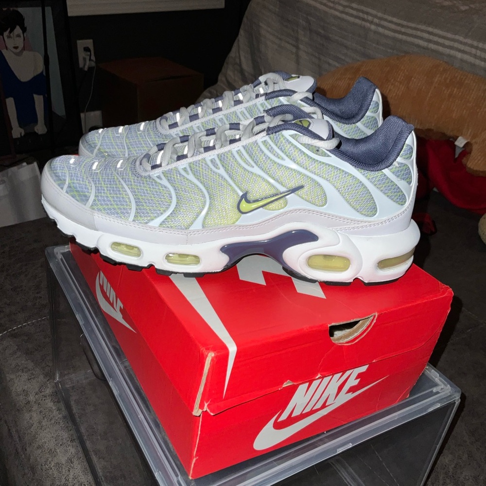 NIB Nike Air Max Plus 8M/9.5W